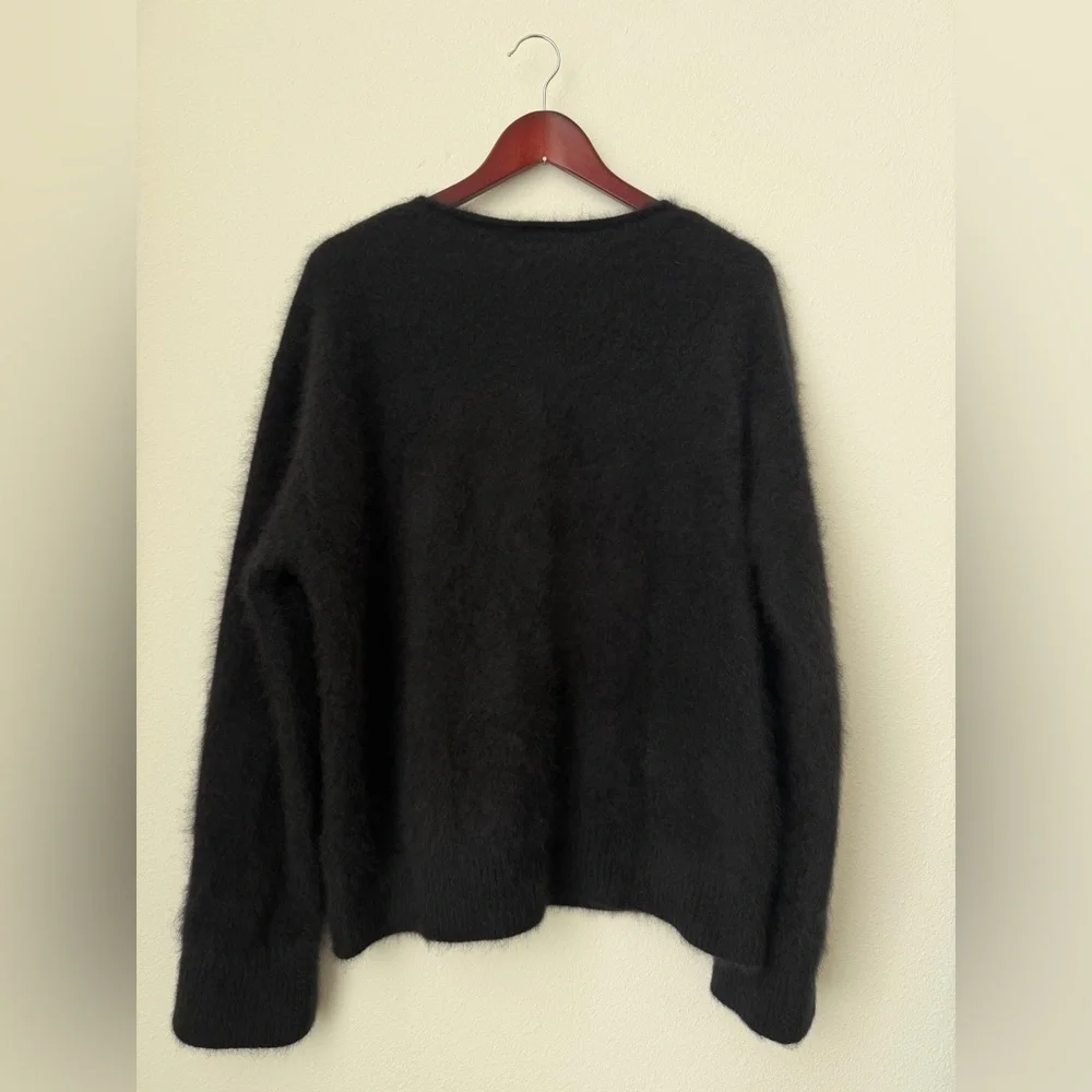 MO&Co. Wool Deep V-Neck Loose Sweater Black Minimalist Size M